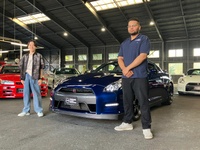 【ご納車ブログ】憧れ続けた一台。2013 Nissan R35 GT-R Black Edition（Aurora Flare Blue Pearl）をご納車！