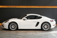2017 Porsche 718 CAYMAN null