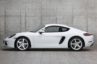 2018 Porsche 718 CAYMAN null