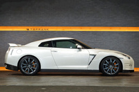 2010 Nissan GT-R R35 GT-R Pure Edition, MY11,  ONE OWNER, Brilliant White Pearl -QAB-, BRAND NEW OEM DASH BOARD