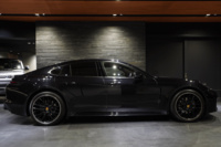 2018 Porsche PANAMERA null