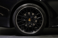 2018 Porsche PANAMERA null