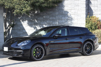 2018 Porsche PANAMERA null