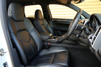 2014 Porsche CAYENNE null