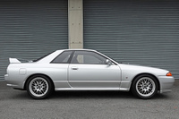 1994 Nissan SKYLINE GT-R BNR32 R32 GTR V-Spec II, KL0 Spark Silver Metallic, 5 Zigen Muffler