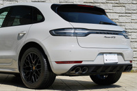 2021 Porsche MACAN null