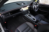 2021 Porsche MACAN null