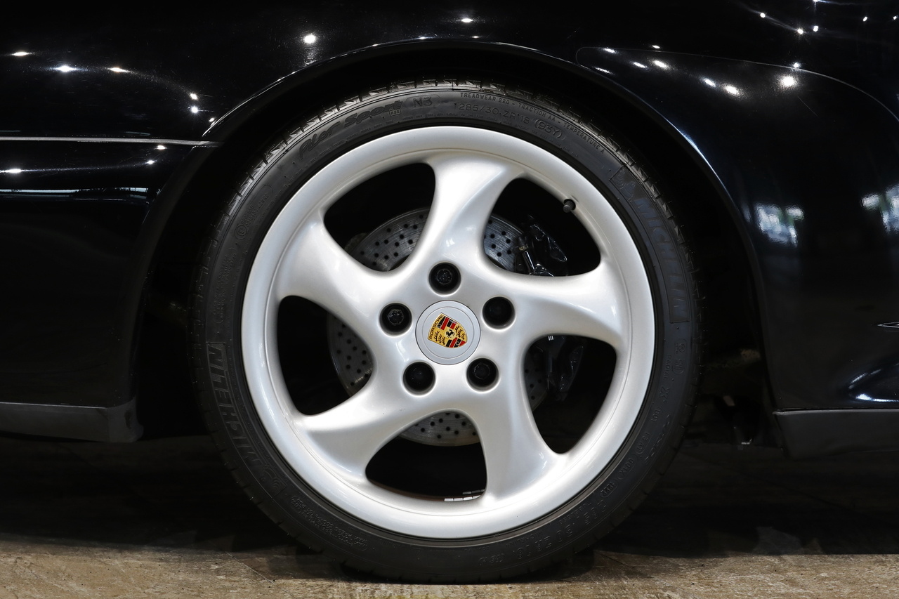 1997 Porsche 911 Carrera S (Type 993)