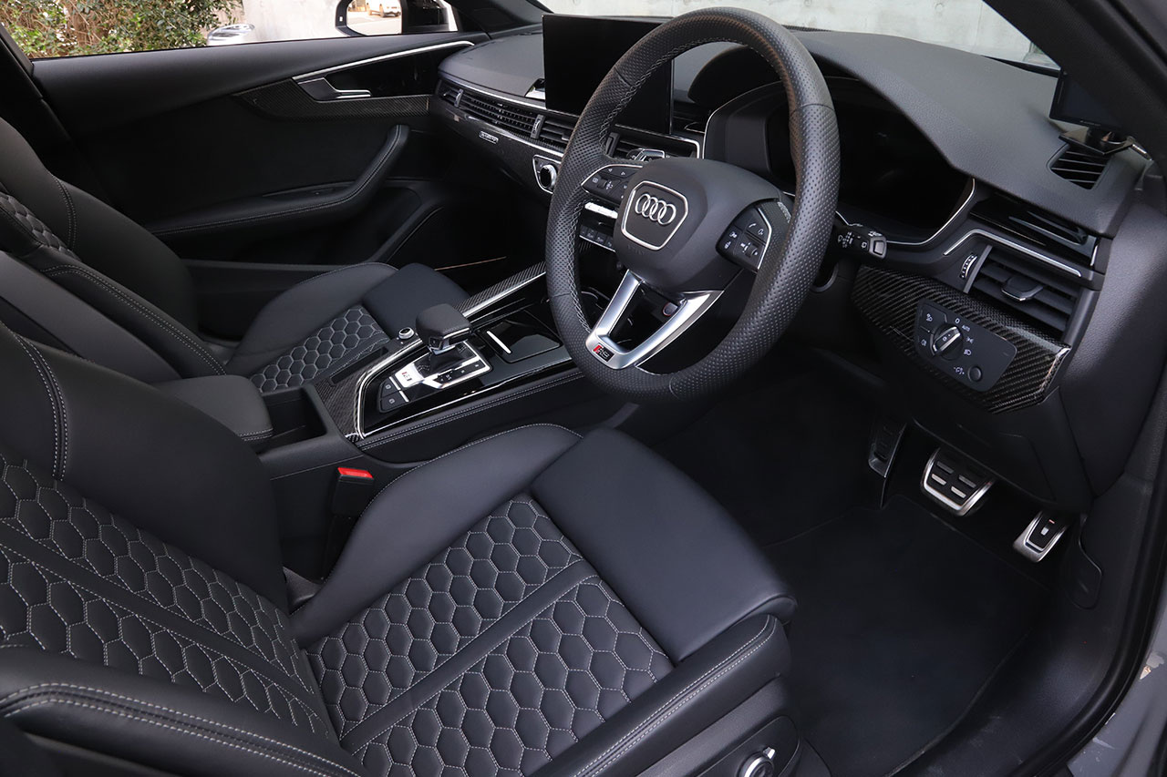 2022 Audi RS4 AVANT null