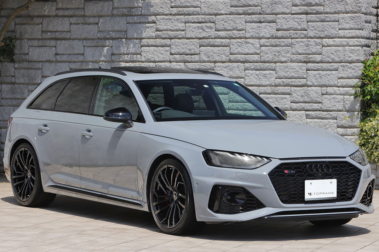 2022 Audi RS4 AVANT null