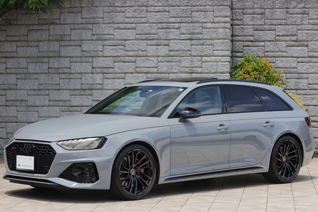 2022 Audi RS4 AVANT null