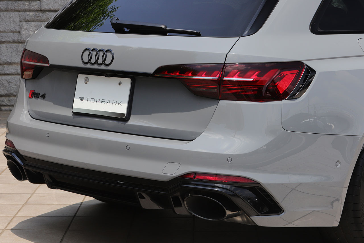 2022 Audi RS4 AVANT null