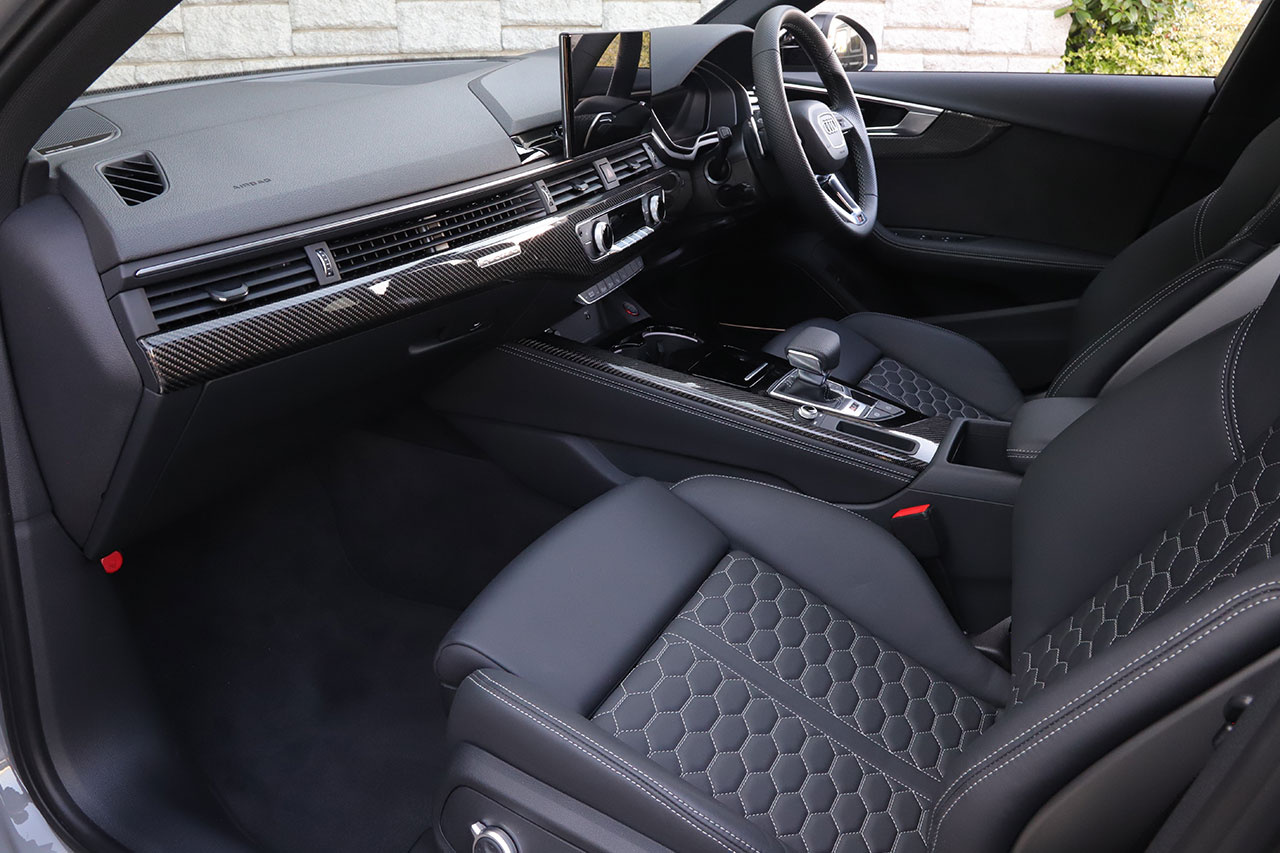2022 Audi RS4 AVANT null
