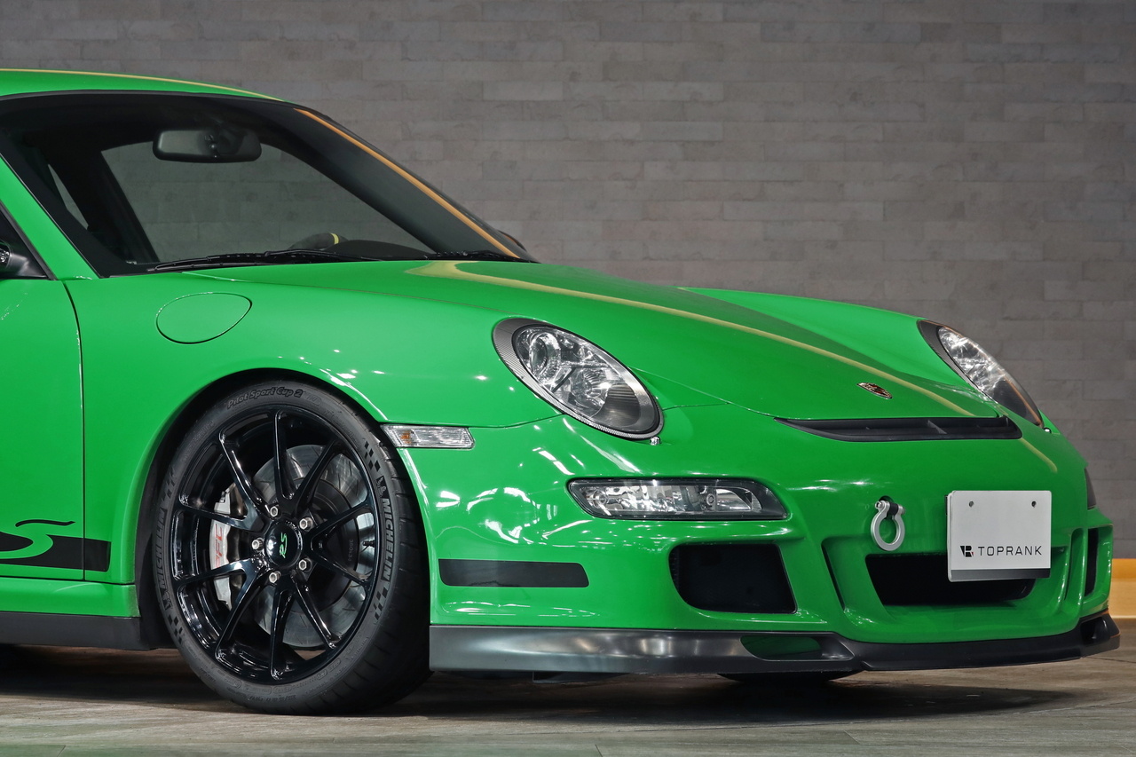 2007 Porsche 911 911 GT3RS (Type  997.1) Sports Chrono Pkg. Club Sports Pkg. Akrapovic Slip On Muffler, PFC Breaks