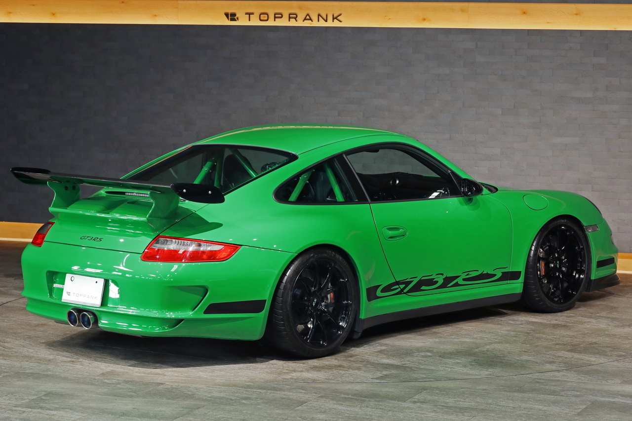 2007 Porsche 911 911 GT3RS (Type  997.1) Sports Chrono Pkg. Club Sports Pkg. Akrapovic Slip On Muffler, PFC Breaks