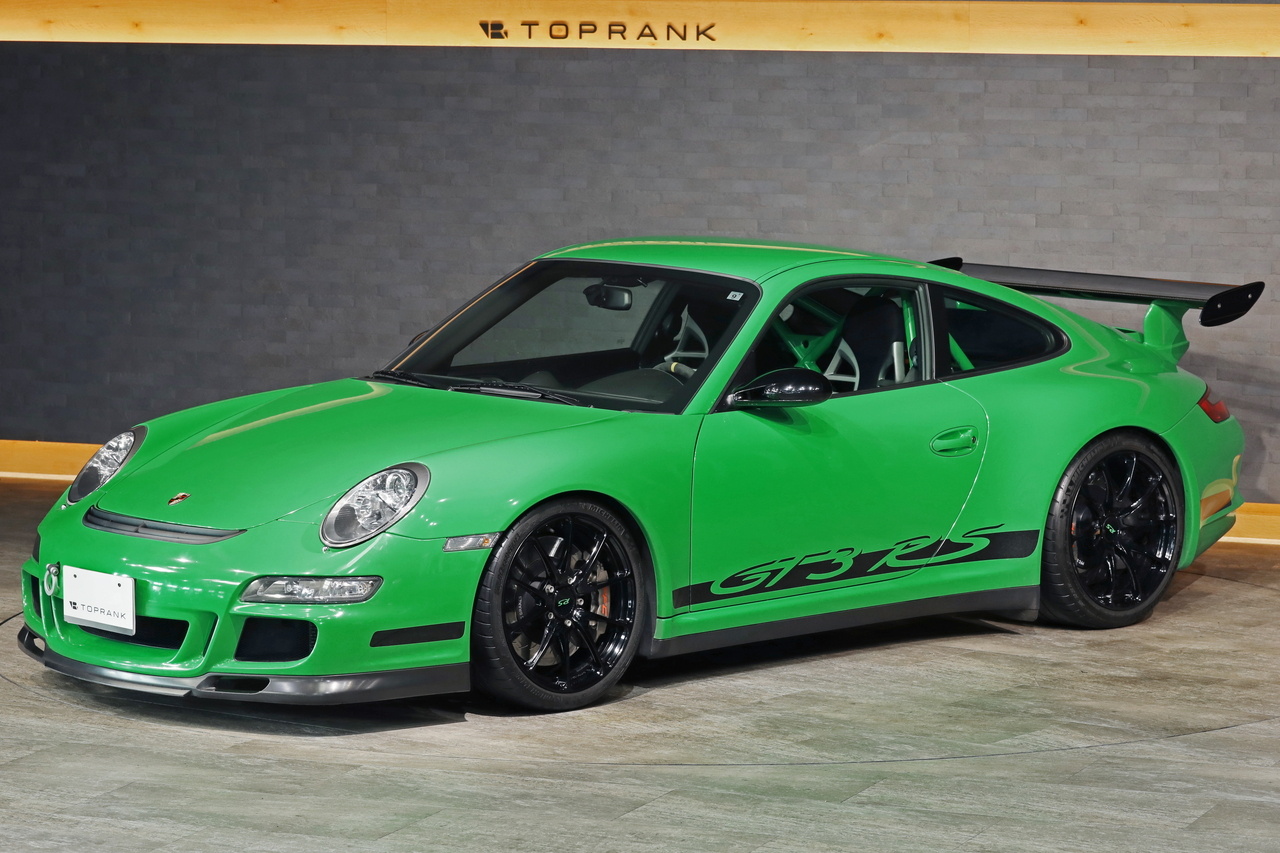 2007 Porsche 911 911 GT3RS (Type  997.1) Sports Chrono Pkg. Club Sports Pkg. Akrapovic Slip On Muffler, PFC Breaks