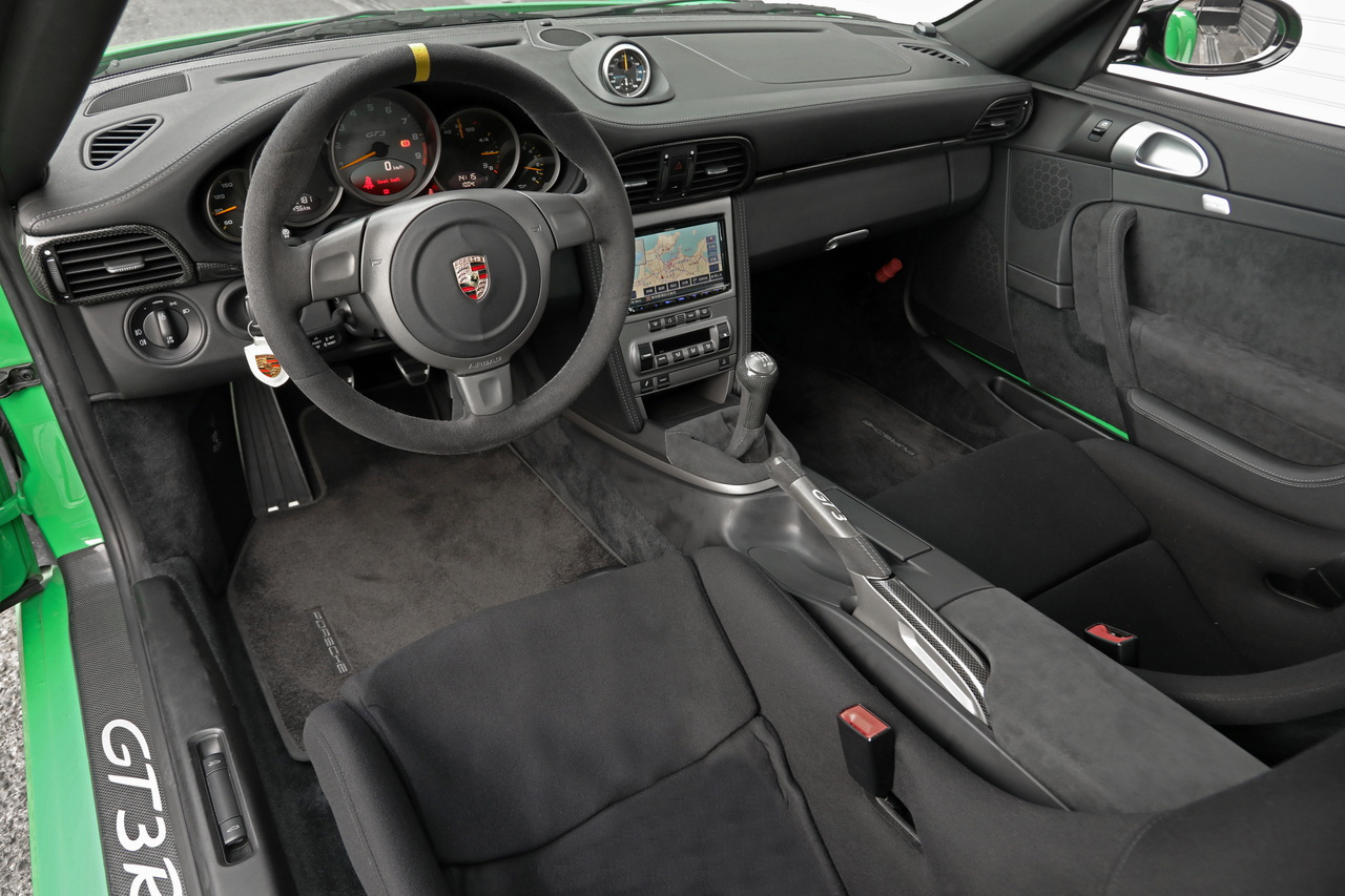 2007 Porsche 911 911 GT3RS (Type  997.1) Sports Chrono Pkg. Club Sports Pkg. Akrapovic Slip On Muffler, PFC Breaks