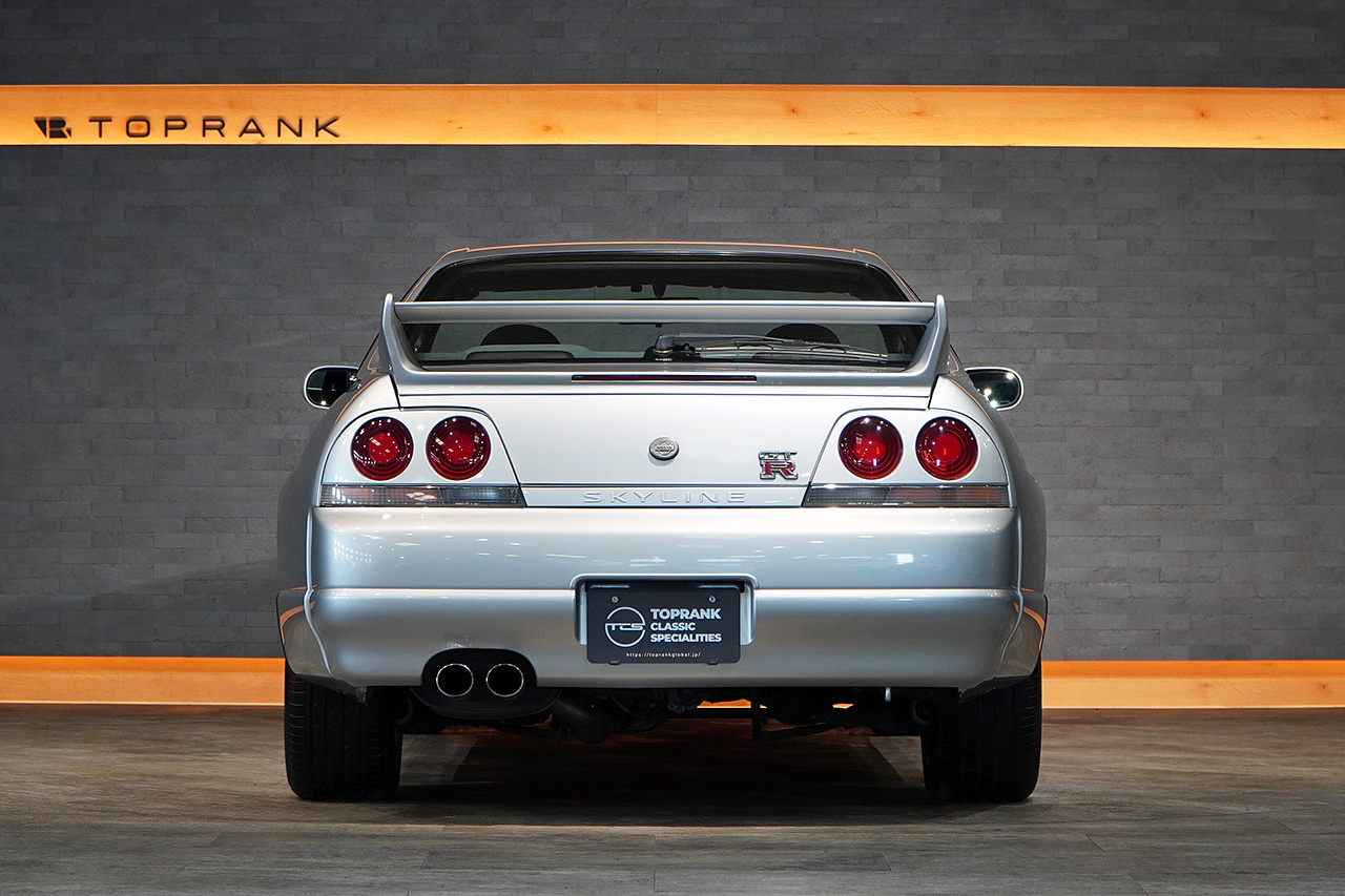 1995 Nissan SKYLINE GT-R BCNR33 R33 Skyline GT-R, KL0 Spark Silver Metalic, Momo Steering