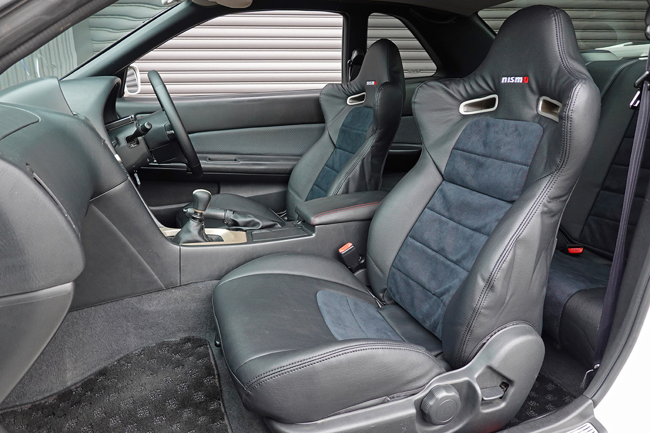 1999 Nissan SKYLINE GT-R BNR34 R34 Skyline GT-R V-SPEC, ONE Owner , Brand New Nismo Seat Covers