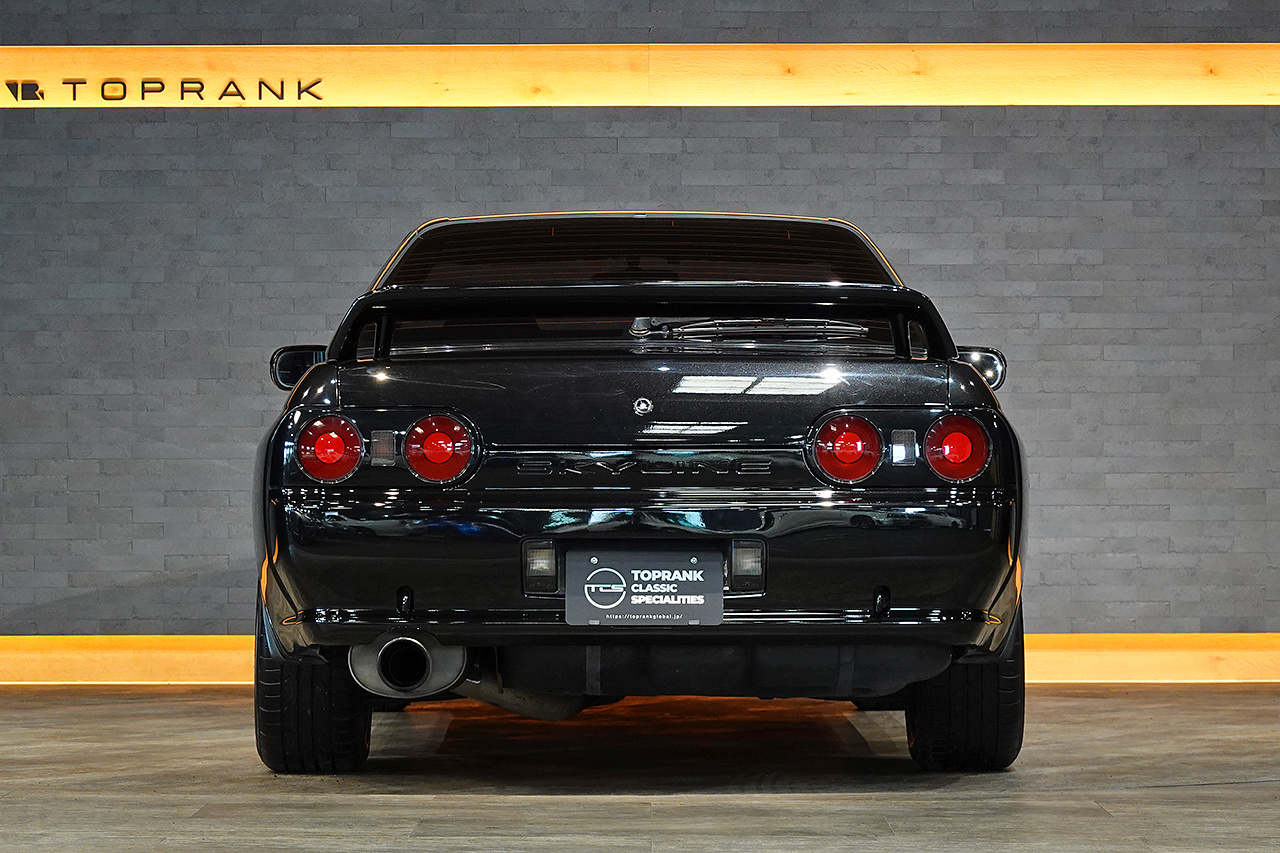 1992 Nissan SKYLINE GT-R BNR32 R32 Skyline GT-R,  ONE OWNER, Black Pearl Metallic, NISMO Muffler, R-6 Wheels, Quick Shifter