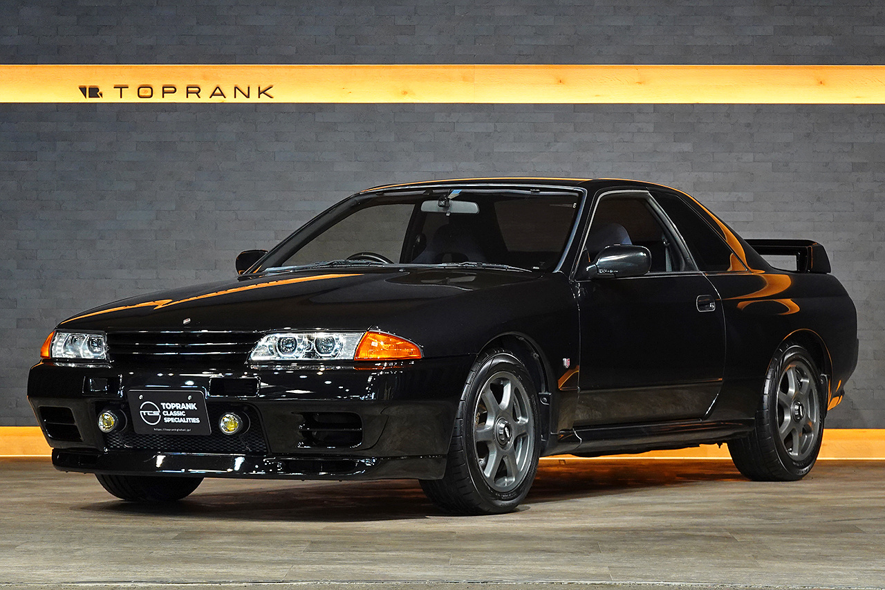 1992 Nissan SKYLINE GT-R BNR32 R32 Skyline GT-R,  ONE OWNER, Black Pearl Metallic, NISMO Muffler, R-6 Wheels, Quick Shifter