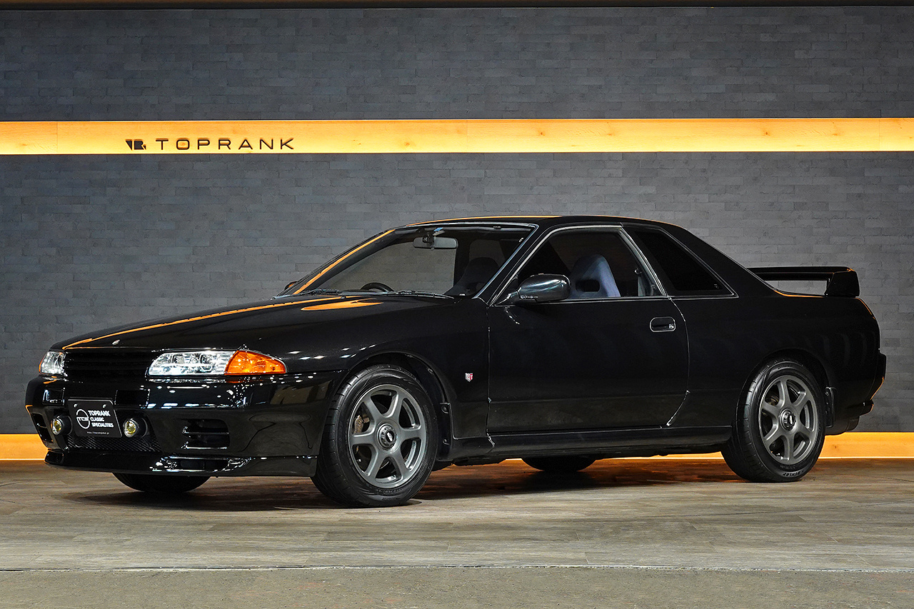 1992 Nissan SKYLINE GT-R BNR32 R32 Skyline GT-R,  ONE OWNER, Black Pearl Metallic, NISMO Muffler, R-6 Wheels, Quick Shifter