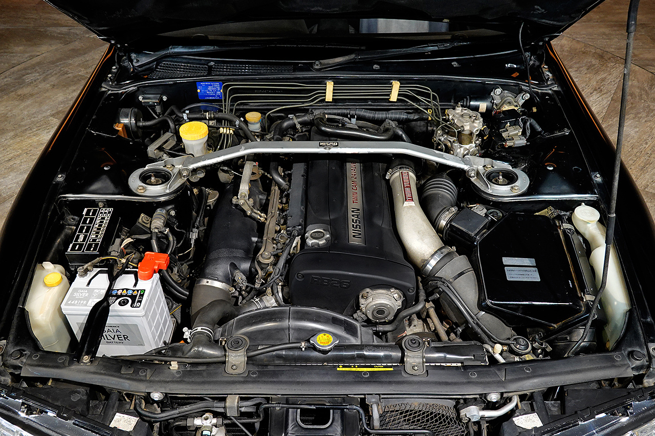 1992 Nissan SKYLINE GT-R BNR32 R32 Skyline GT-R,  ONE OWNER, Black Pearl Metallic, NISMO Muffler, R-6 Wheels, Quick Shifter