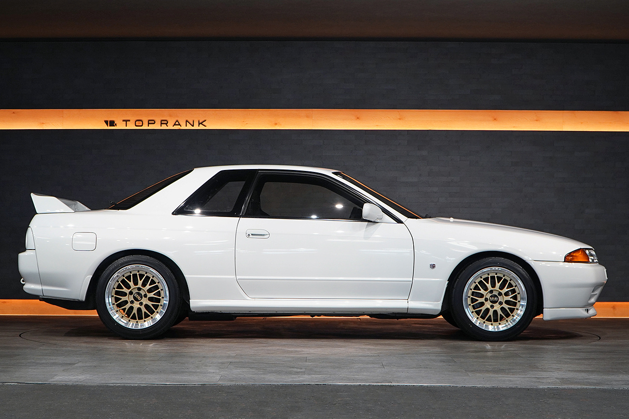 1993 Nissan SKYLINE GT-R BNR32 Skyline GT-R, BBS LM 17Ich Wheels, Recaro SR-2 Emotion R Seats, TEIN Coilovers
