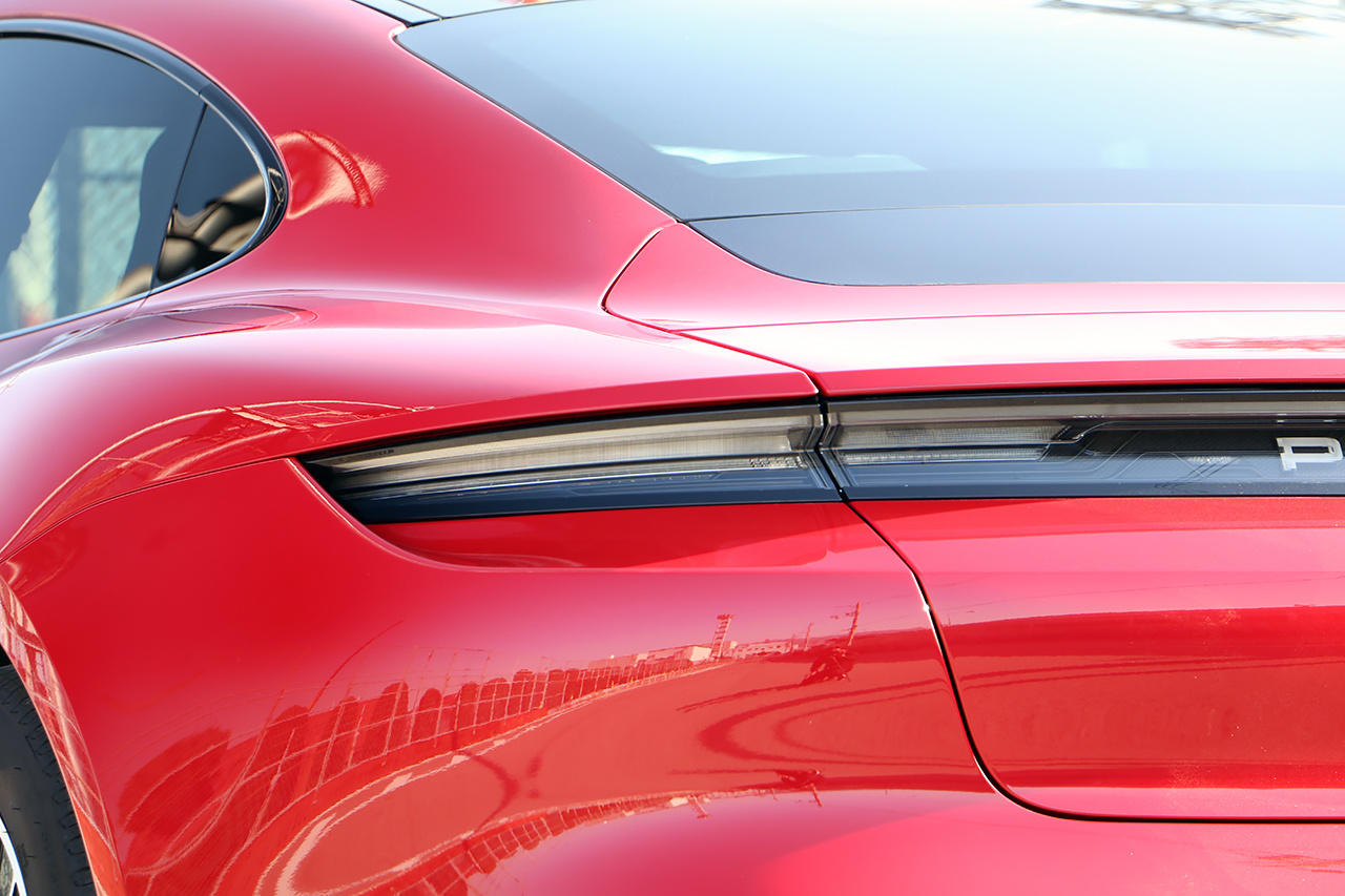 2024 Porsche Taycan 