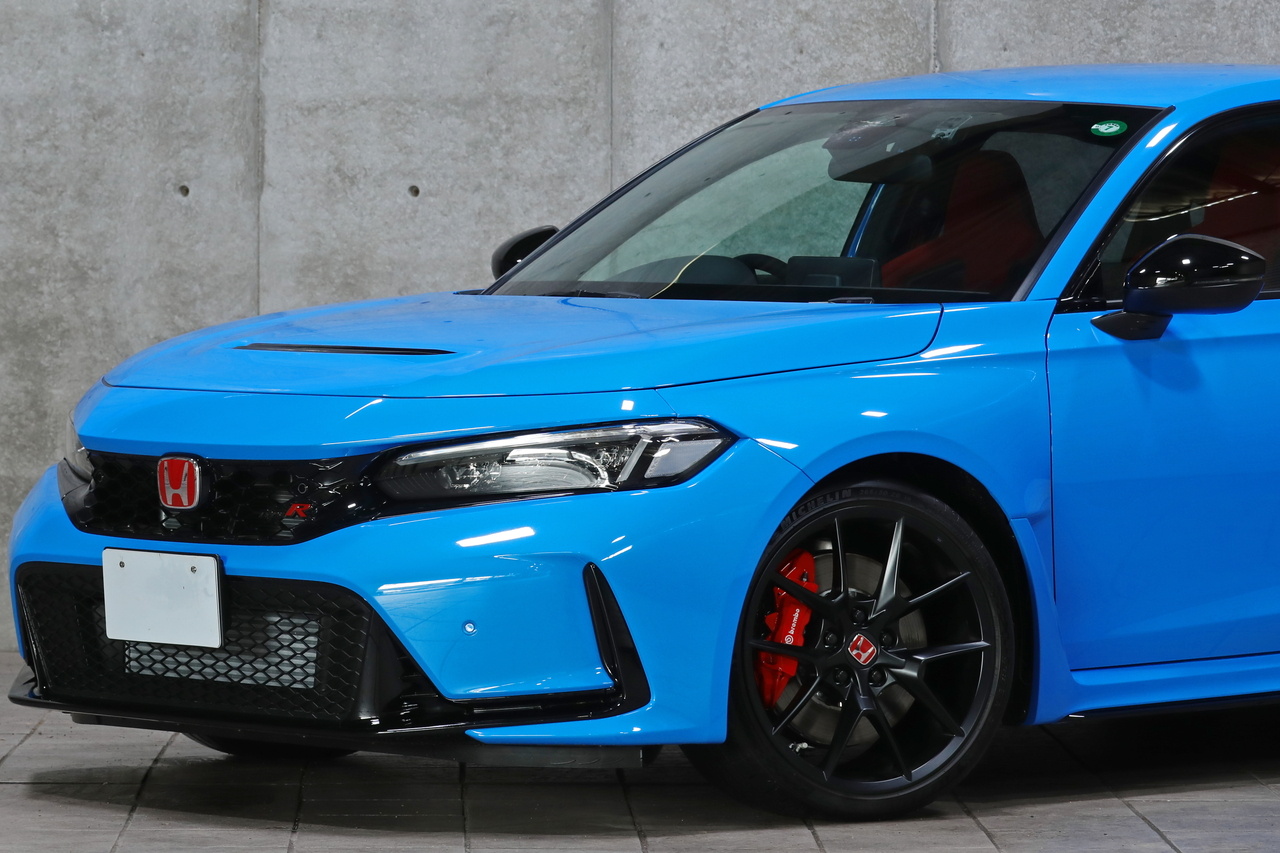 2024 Honda CIVIC FL5 Civic TYPE R, Verified Low Mileage Vehicle, Racing Blue Pearl, 19 Inch Alloy Wheels