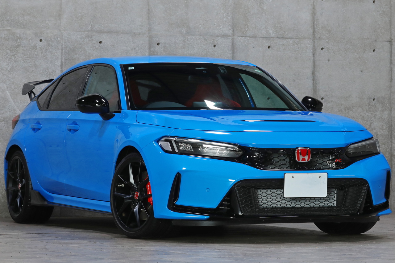 2024 Honda CIVIC FL5 Civic TYPE R, Verified Low Mileage Vehicle, Racing Blue Pearl, 19 Inch Alloy Wheels