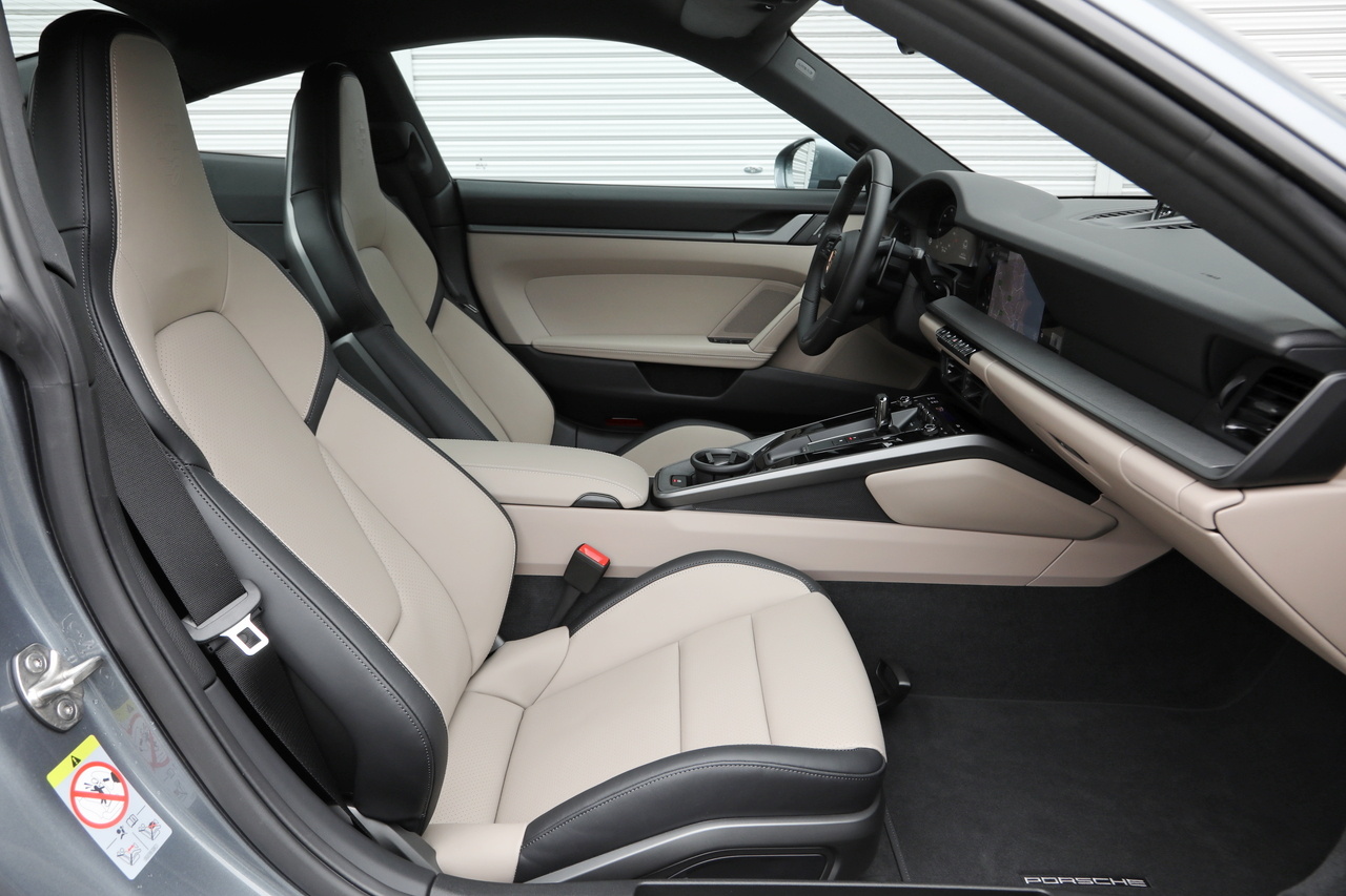 2025 Porsche 911 null