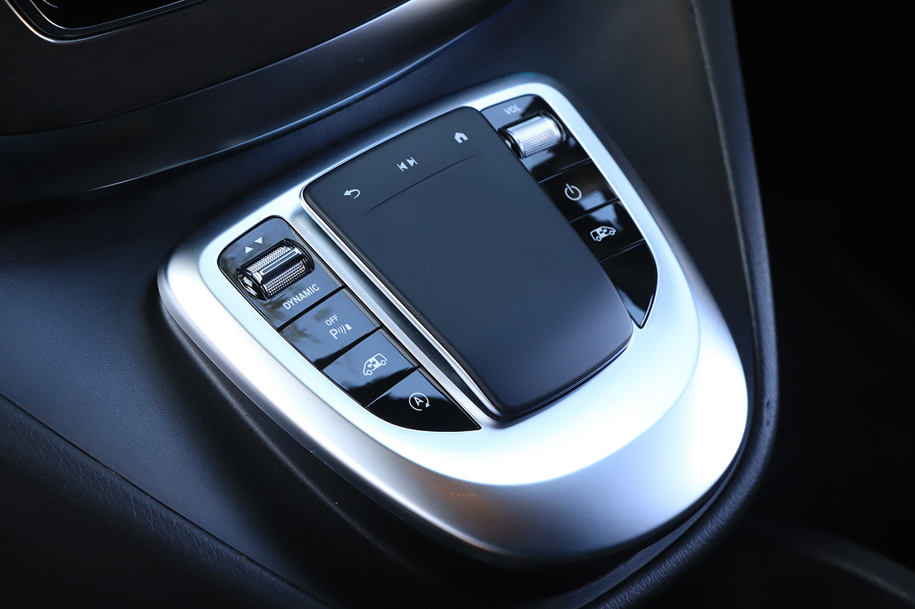 2022 Mercedes-Benz V CLASS 