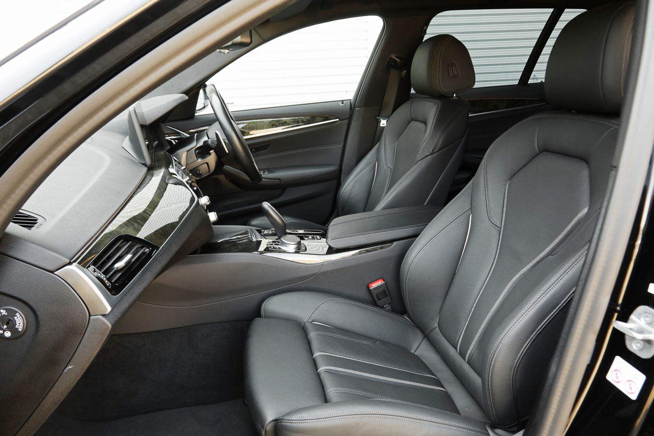 2021 BMW 5 SERIES null