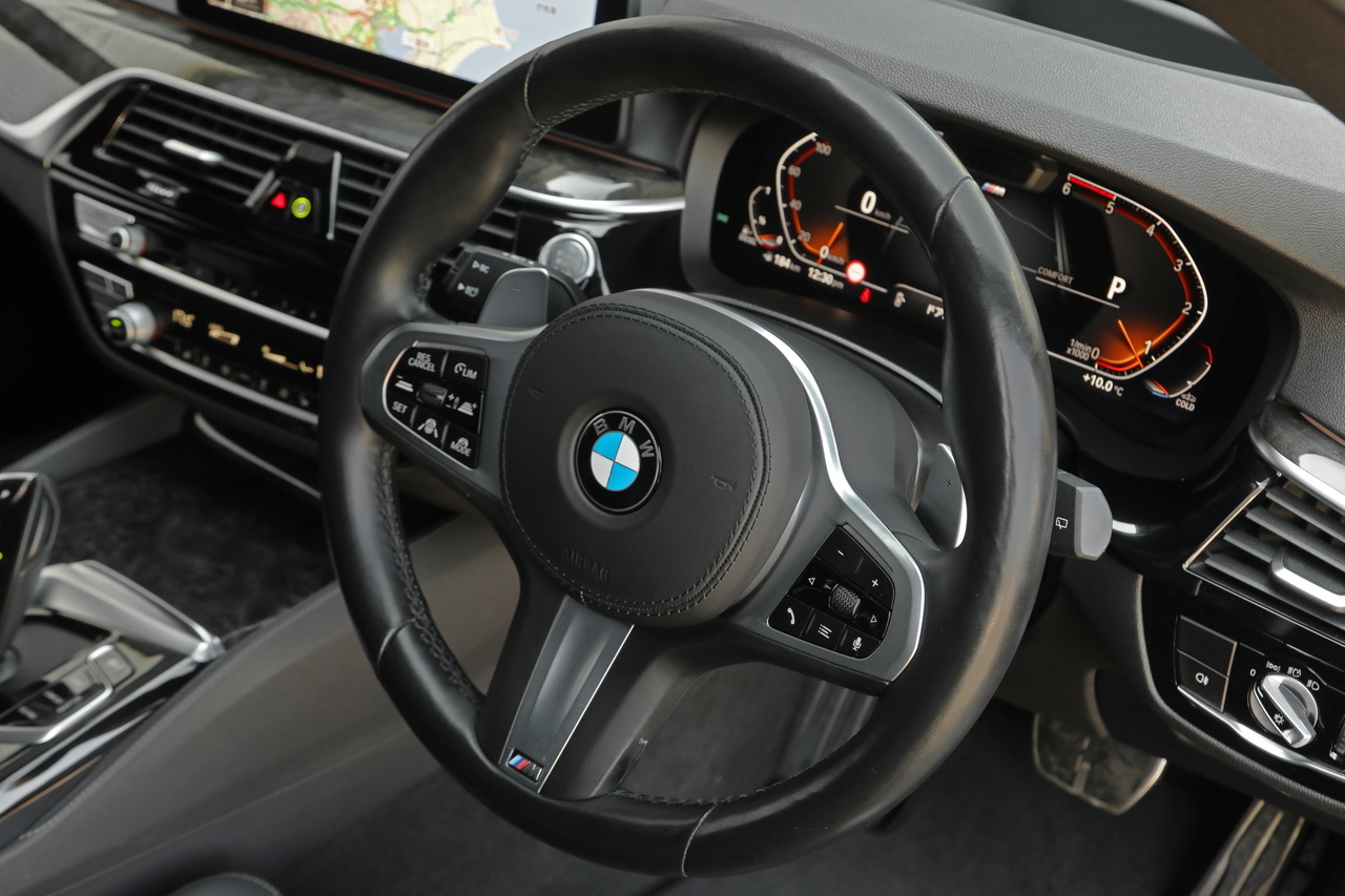 2021 BMW 5 SERIES null