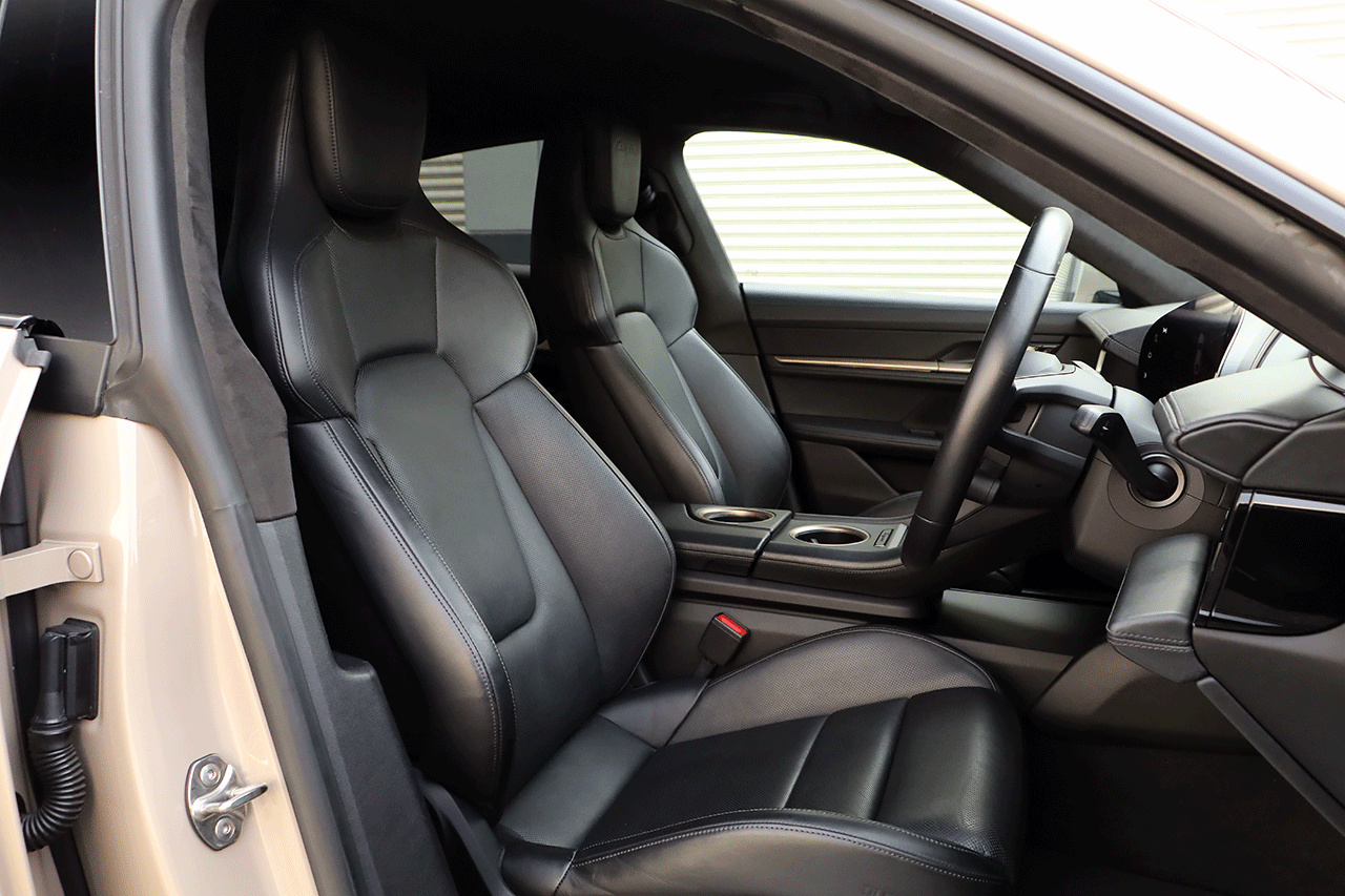 2020 Porsche Taycan null
