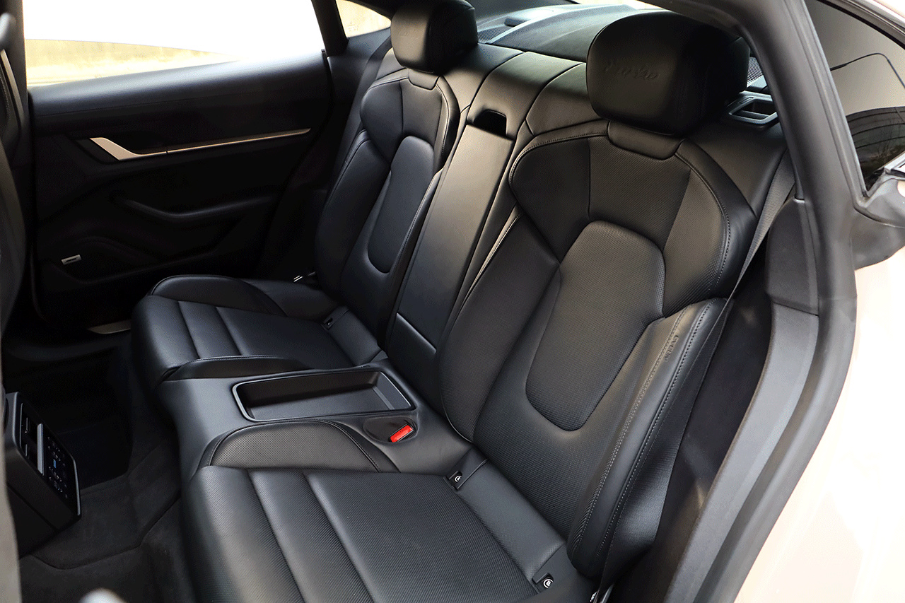 2020 Porsche Taycan null