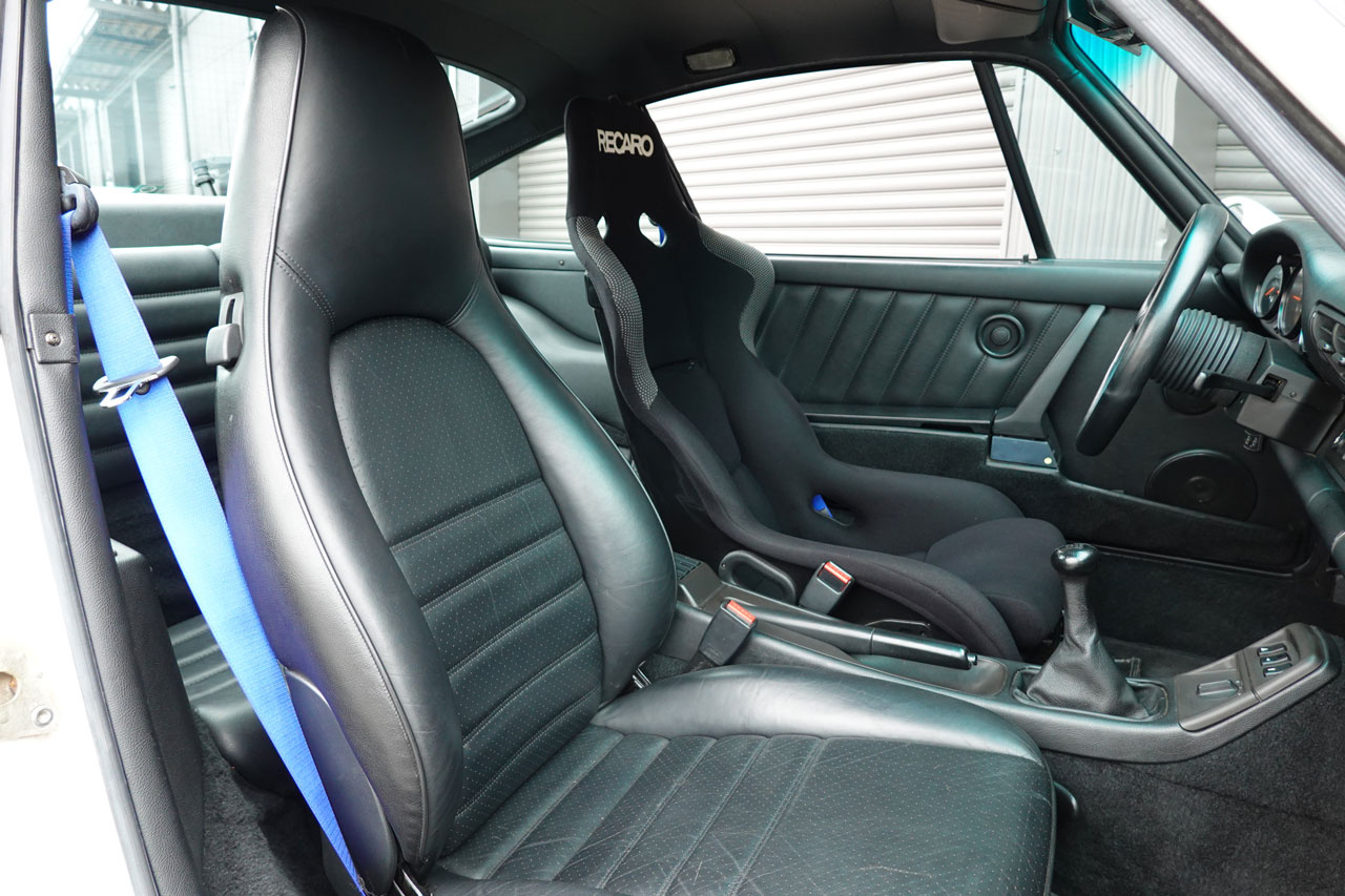 1991 Porsche 911 Porsche 964 911 Carrera 2, Recaro Full Bucket Seat, Aftermarket Carrera Cup Style Wheels