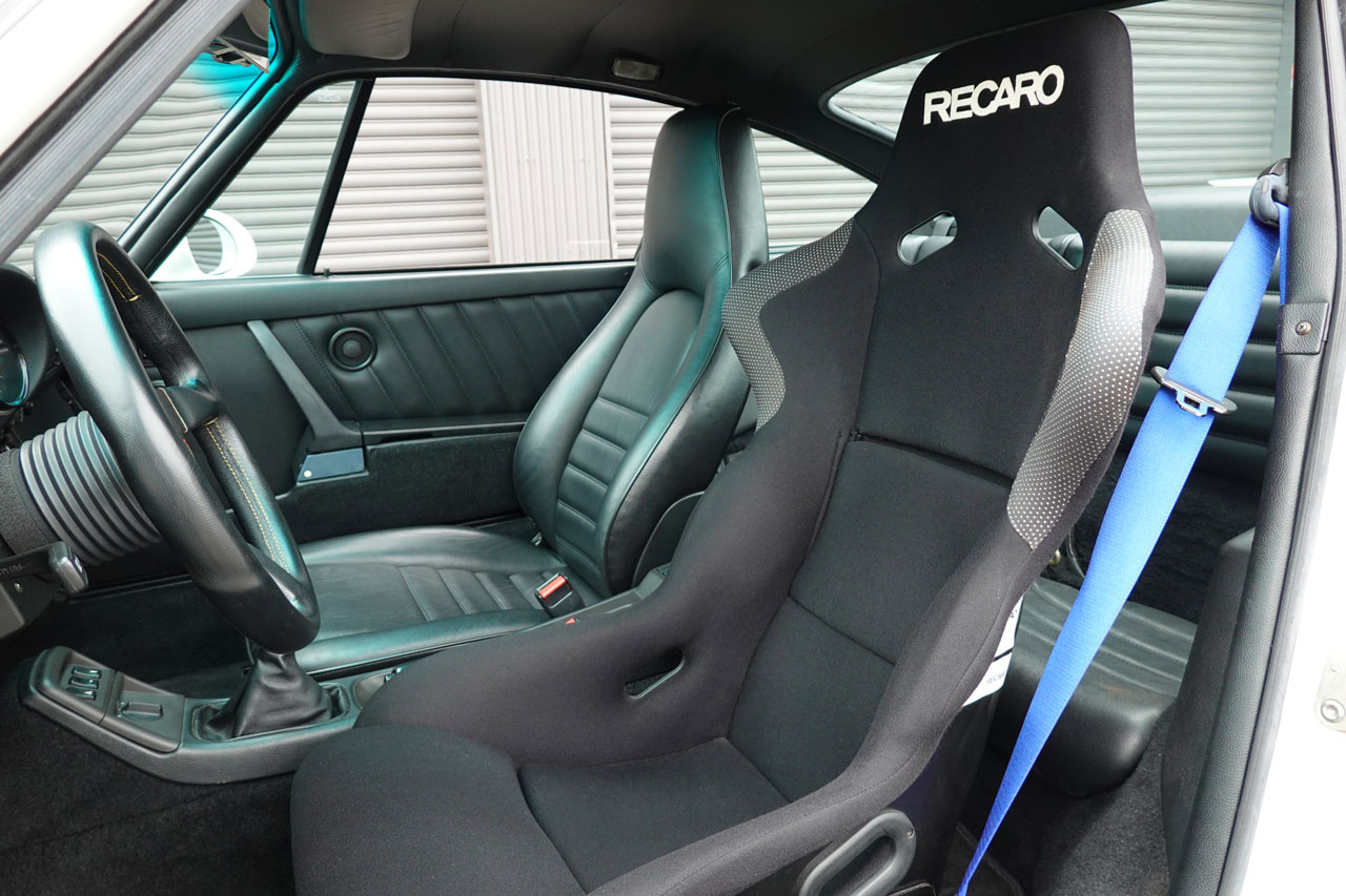 1991 Porsche 911 Porsche 964 911 Carrera 2, Recaro Full Bucket Seat, Aftermarket Carrera Cup Style Wheels