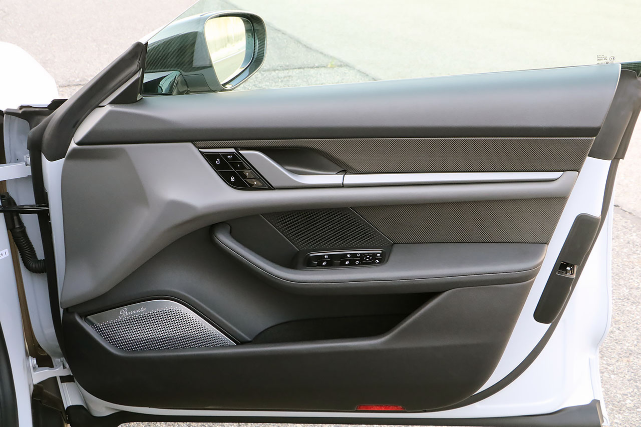 2020 Porsche Taycan null