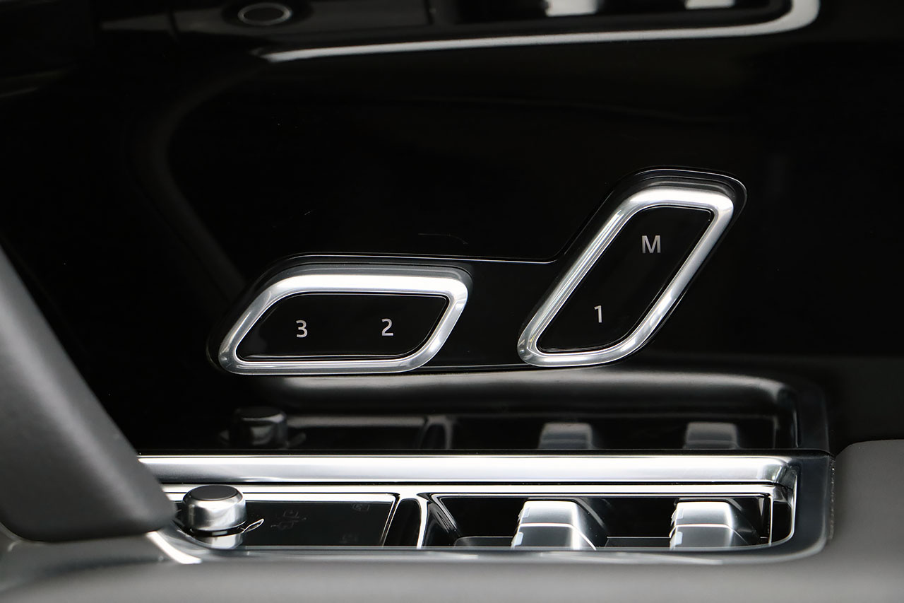 2024 Land Rover RANGE ROVER 