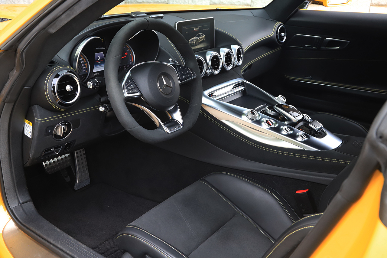 2015 Mercedes-AMG GT 