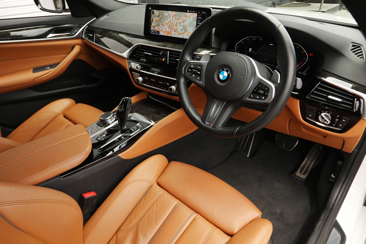 2021 BMW 5 SERIES null