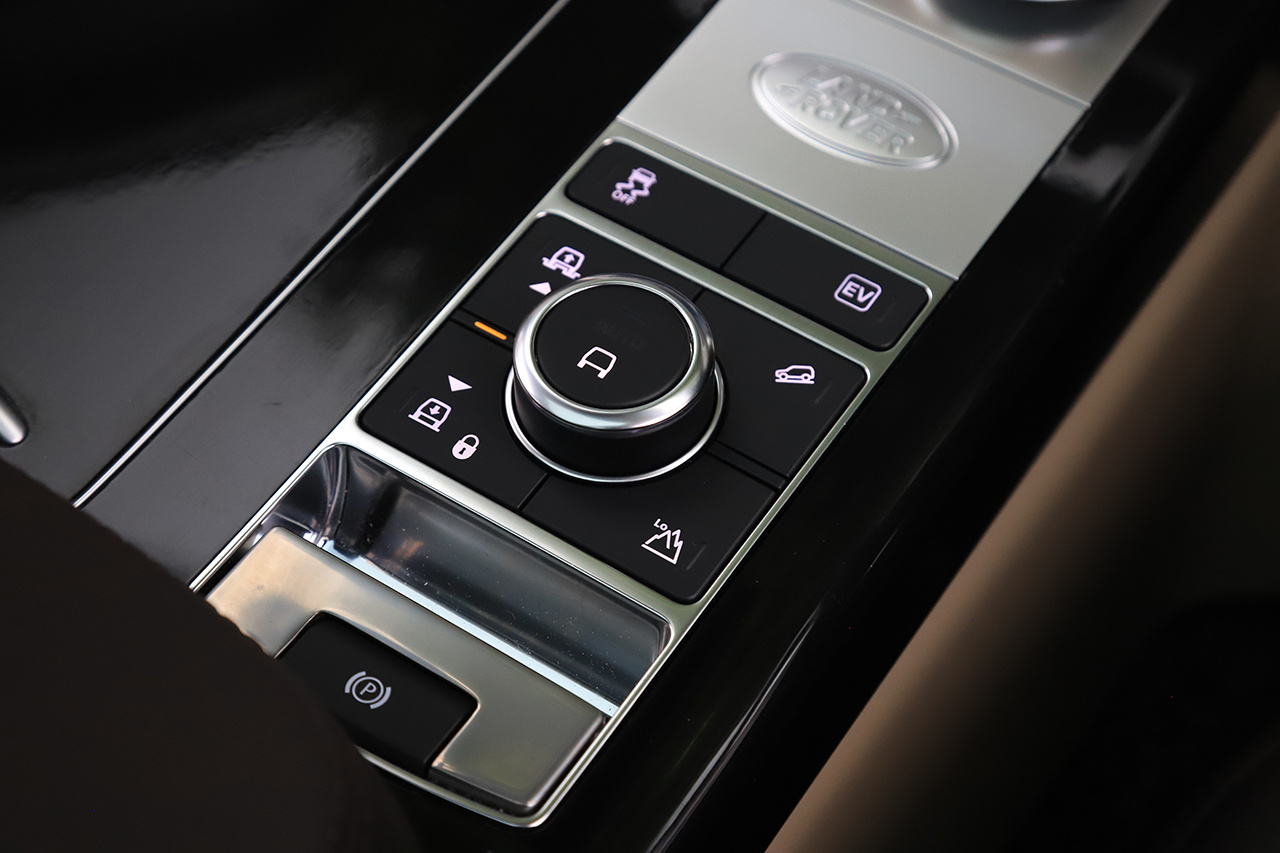 2020 Land Rover RANGE ROVER 