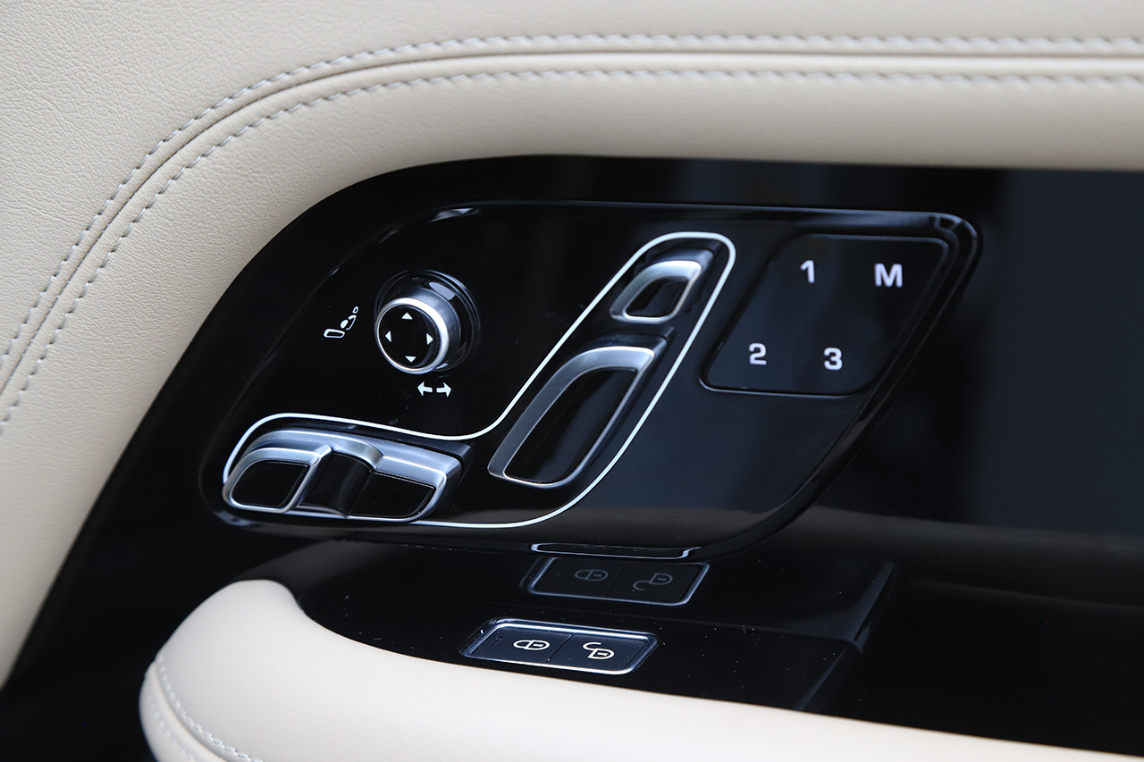 2020 Land Rover RANGE ROVER 