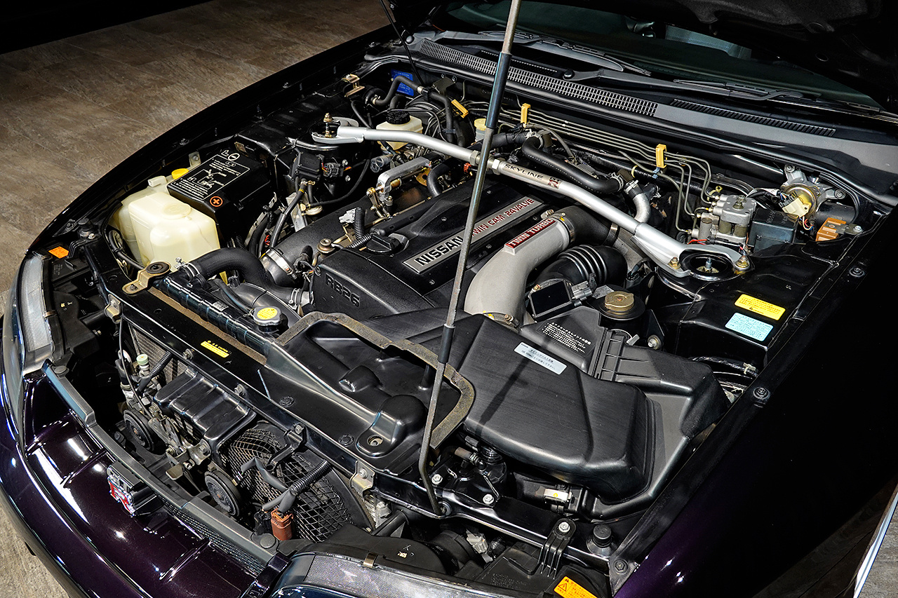1995 Nissan SKYLINE GT-R BCNR33 R33 Skyline GT-R V-SPEC,  Factory Midnight Purple -LP2-,  Series 3 Headlights, HKS EVC