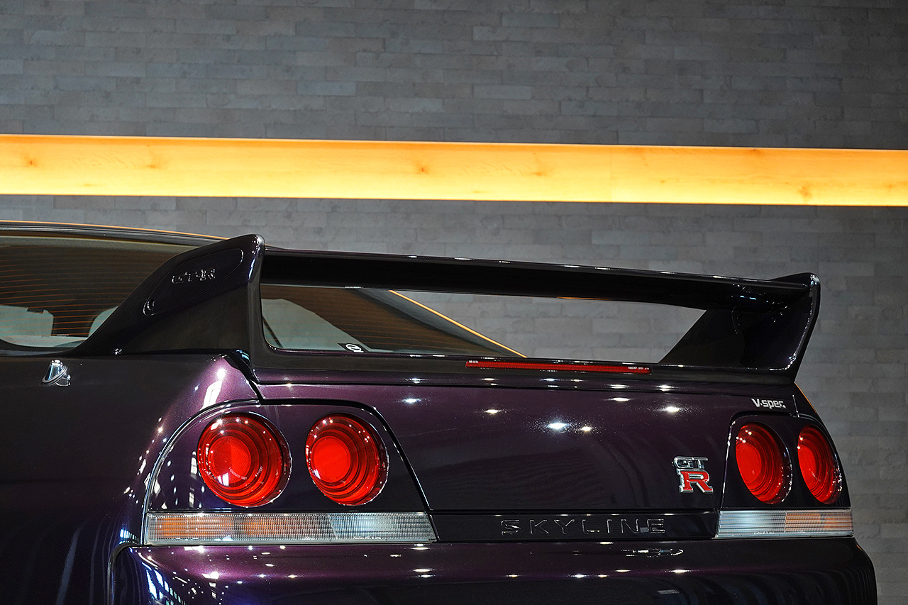 1995 Nissan SKYLINE GT-R BCNR33 R33 Skyline GT-R V-SPEC,  Factory Midnight Purple -LP2-,  Series 3 Headlights, HKS EVC