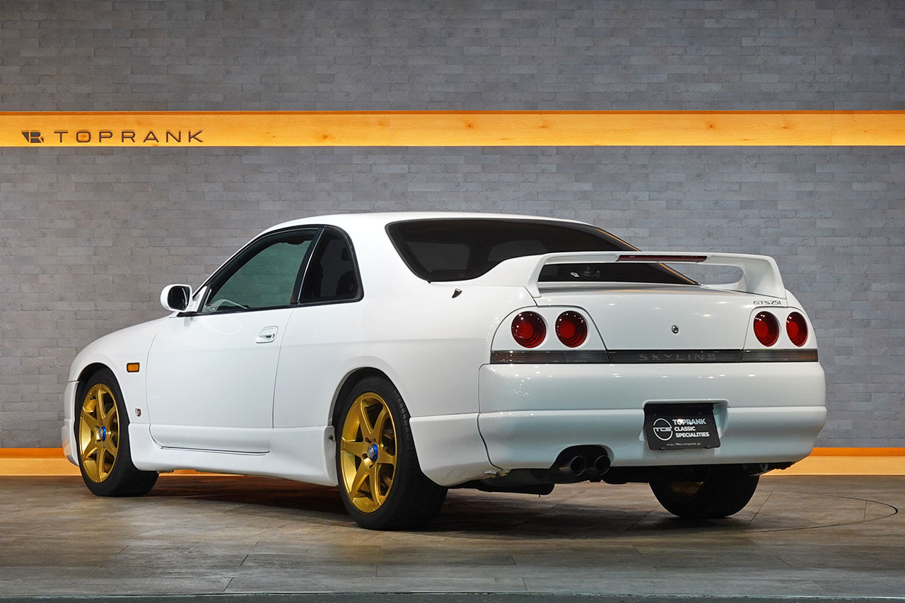 1996 Nissan SKYLINE COUPE ECR33 R33 Skyline GTS25t Type M, Aftermarket 17 Inch Wheels, KTS Height Adjustable Coilovers