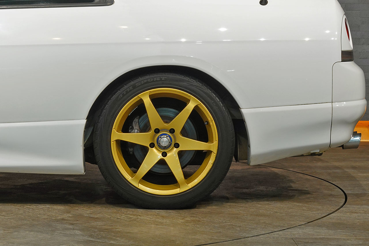 1996 Nissan SKYLINE COUPE ECR33 R33 Skyline GTS25t Type M, Aftermarket 17 Inch Wheels, KTS Height Adjustable Coilovers