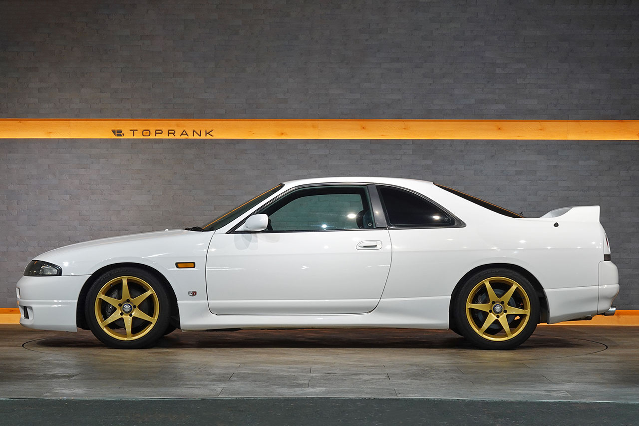 1996 Nissan SKYLINE COUPE ECR33 R33 Skyline GTS25t Type M, Aftermarket 17 Inch Wheels, KTS Height Adjustable Coilovers